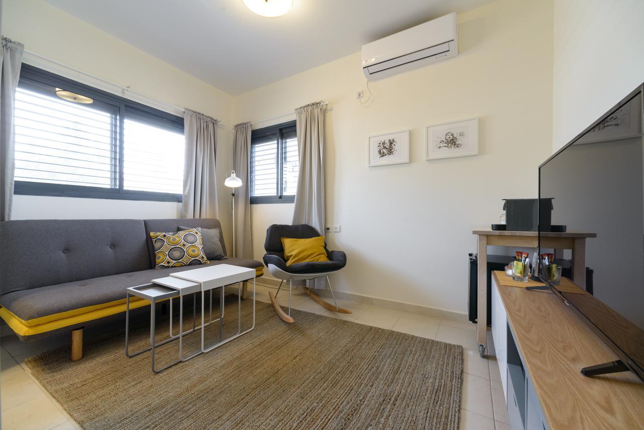 Luka 15 - By Beach Apartments Tlv Tel Aviv Exterior foto